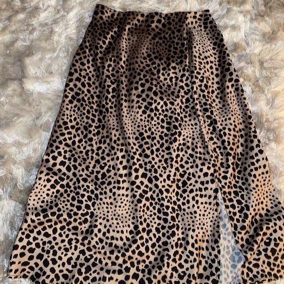 Leopard skirt - Picture 3 of 4